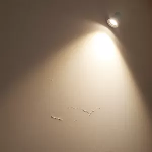 Tynk gipsowy maszynowy czy trzeba szpachlowac